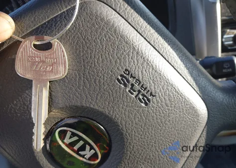 2005 Kia Spectra5 from USA, damaged, VIN KNAFE161055090839